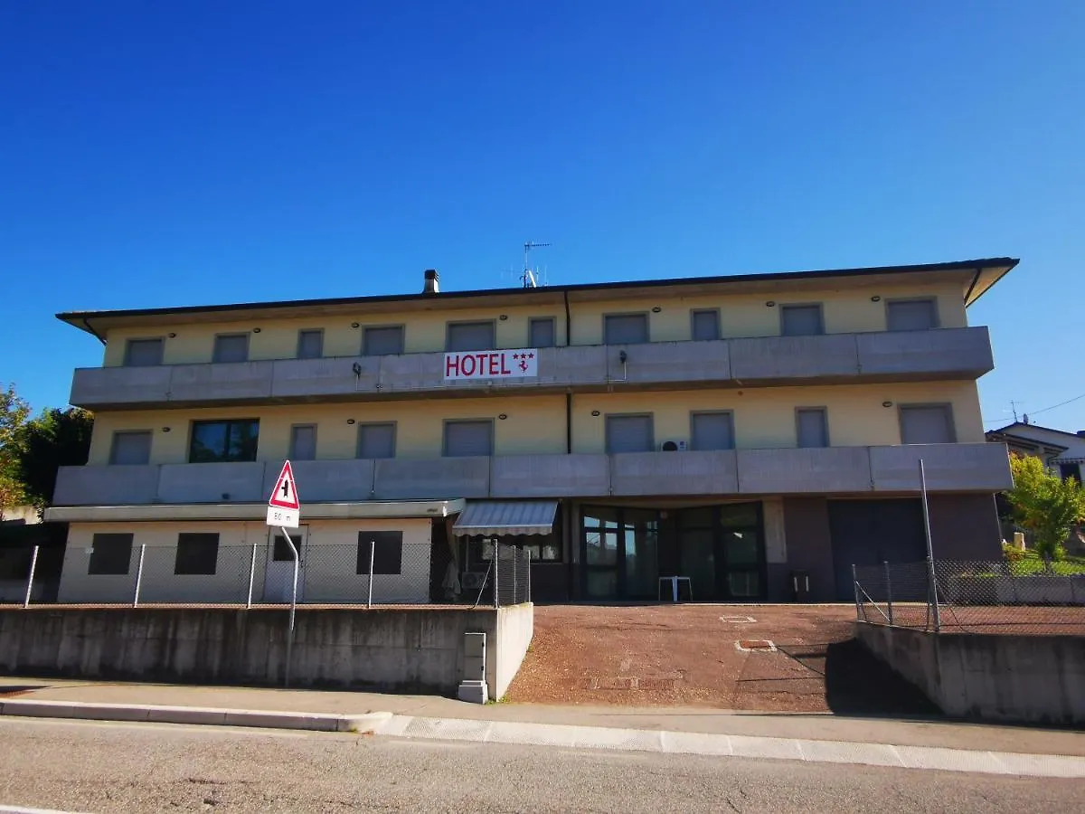 Hotel Linda 0*, Gualdo (Forli-Cesena, Emilia-Romagna) Italy